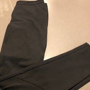 Vince Camuto size 2 black skinny pants